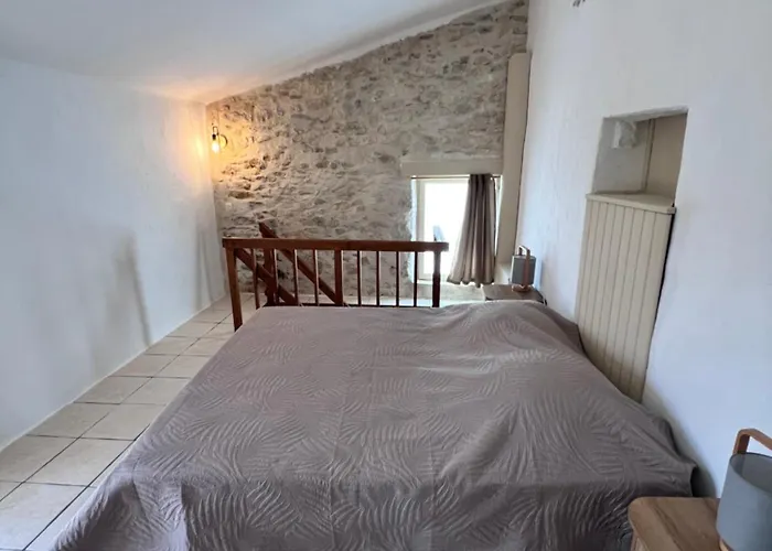 Du Gentilhomme Lavande 3*